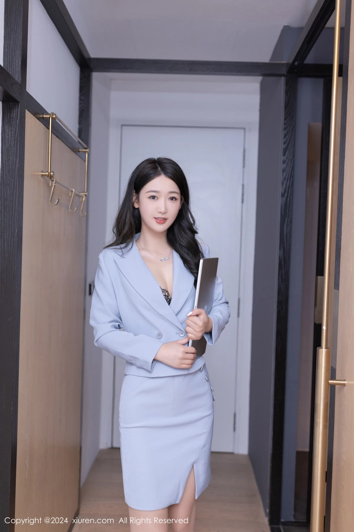 [XiuRen秀人网]第8935期唐安琪写真-秀人资源网